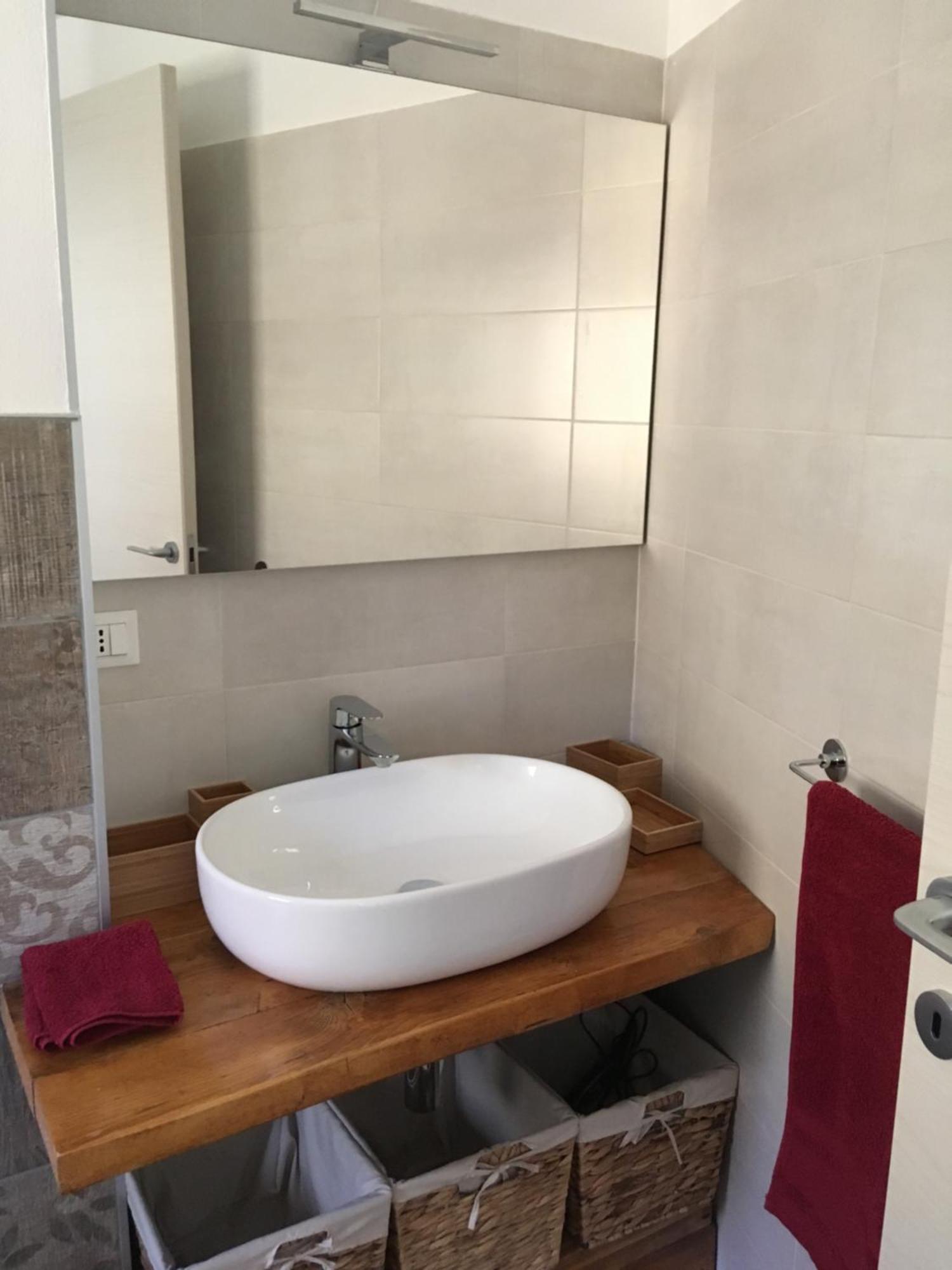 Casa Vacanze Como Brunate Exteriör bild