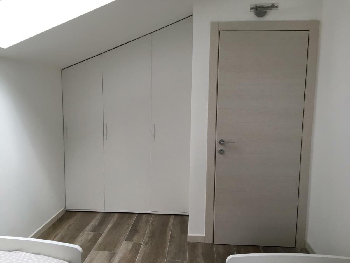 Casa Vacanze Como Brunate Exteriör bild